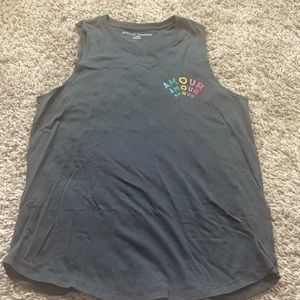 Spiritual Gangster tank in EUC. I tried it on, but have never worn it.